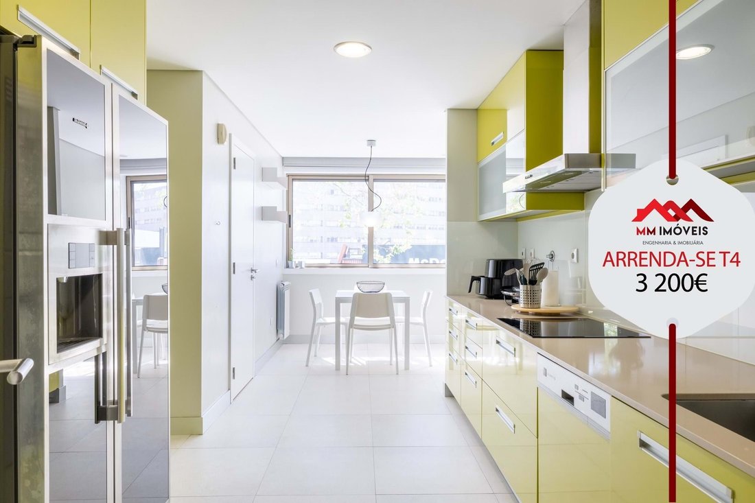 Apartment in Matosinhos e Leca da Palmeira, Porto District, Portugal 1 - 18259499