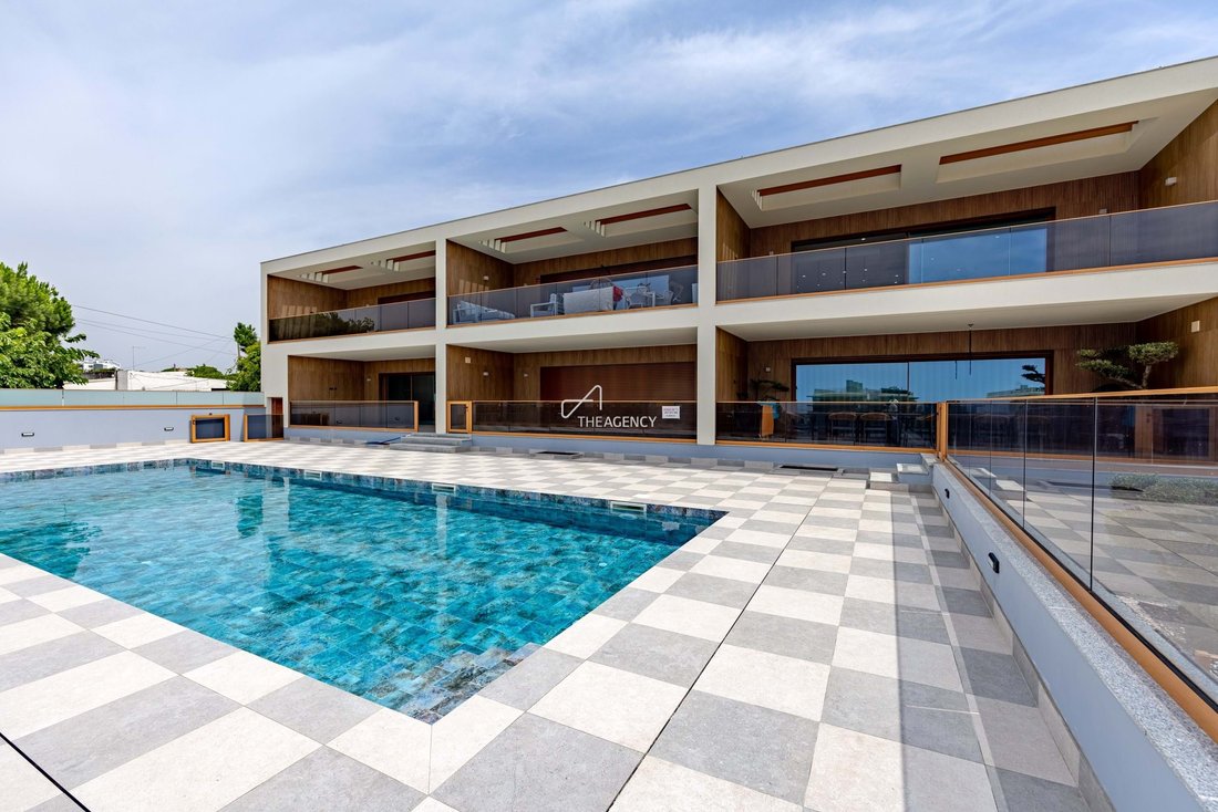 Apartment in Quarteira, Algarve, Portugal 1 - 18240771