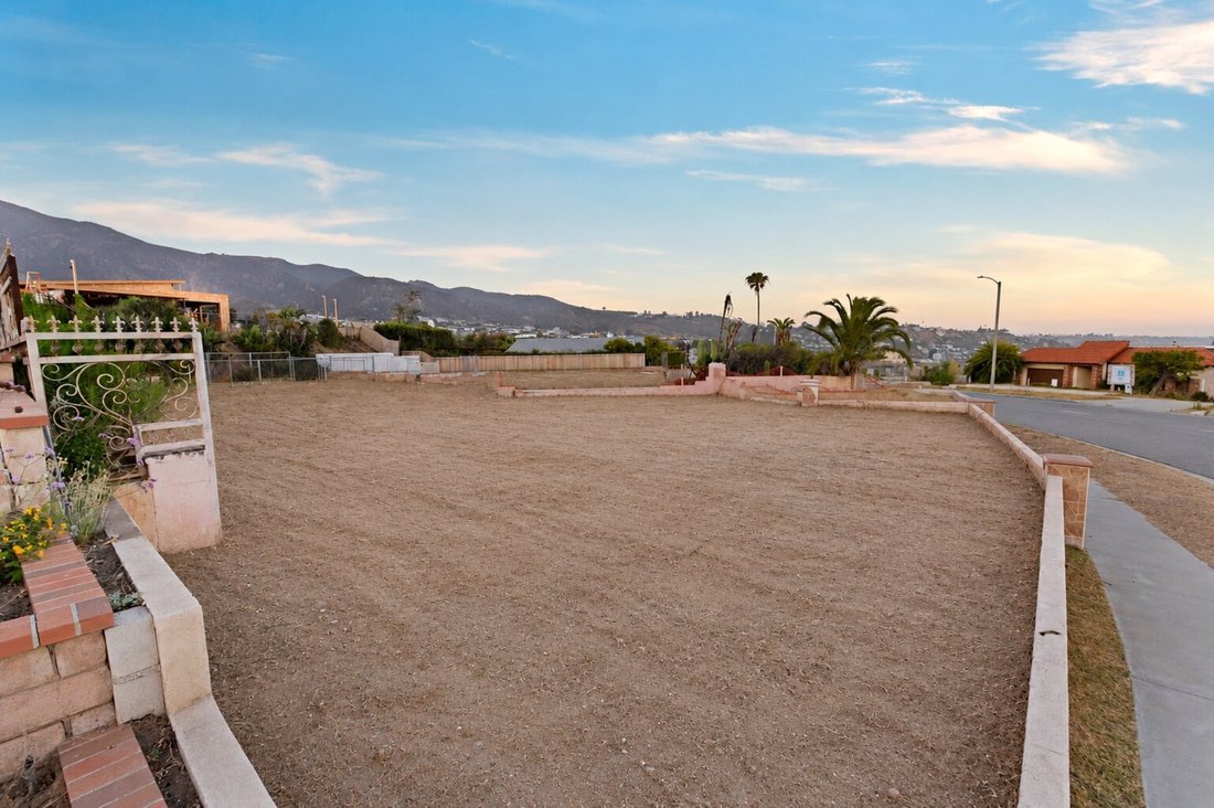 Land in Malibu, California, United States 5 - 18259470