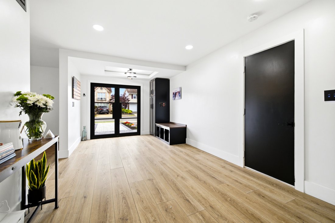 House in Bellmore, New York, United States 3 - 18259528