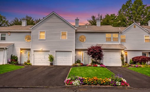 Condo in Port Jefferson Station, New York, United States 1