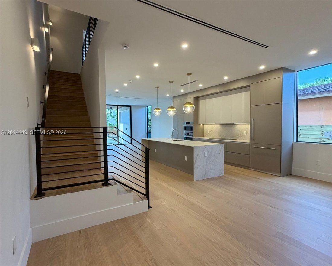 House in Miami, Florida, United States 3 - 17856084