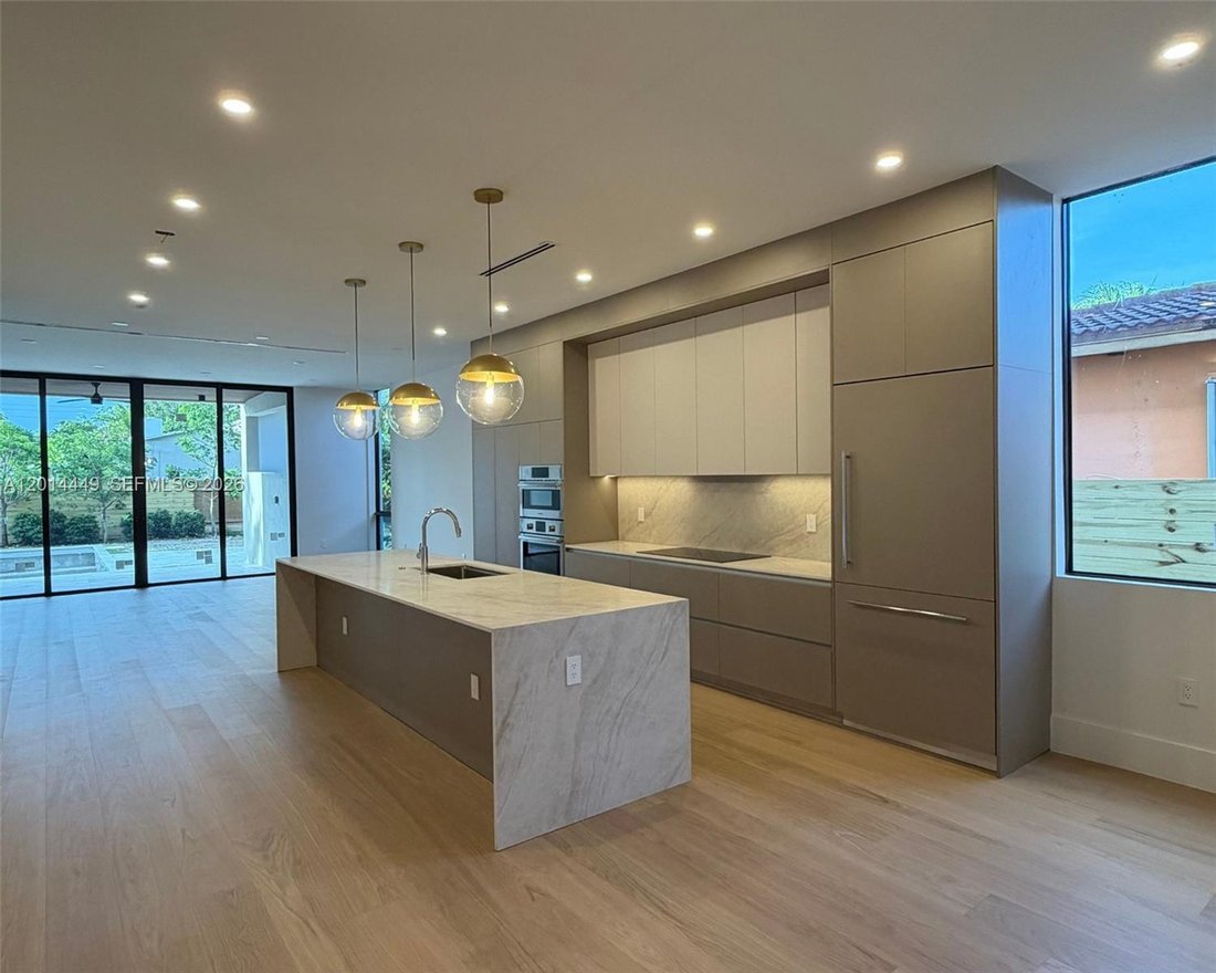 House in Miami, Florida, United States 4 - 17856084