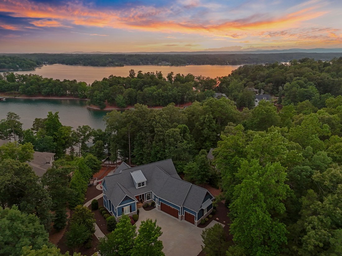 Seneca, South Carolina, United States 1 - 18259686