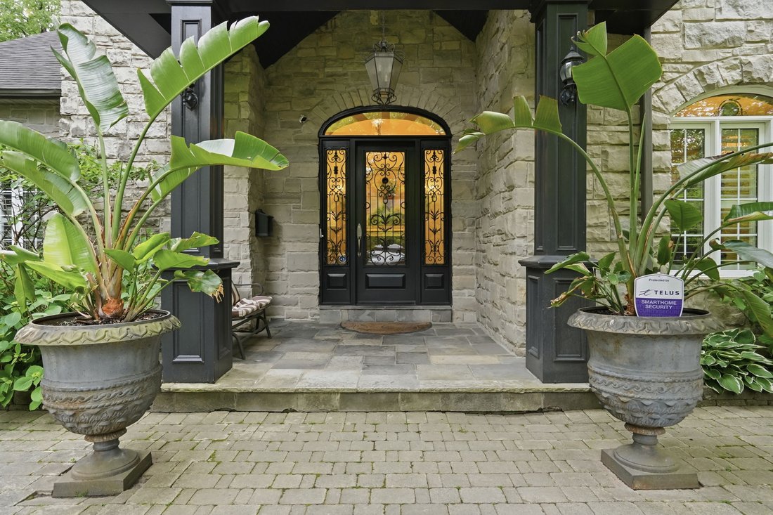 House in Mississauga, Ontario, Canada 2 - 18259736