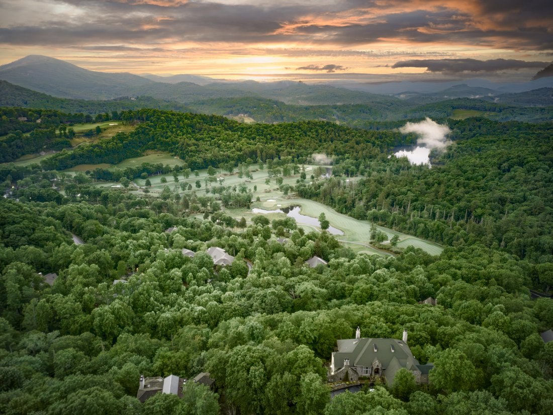 Land in Highlands, North Carolina, United States 2 - 18259685