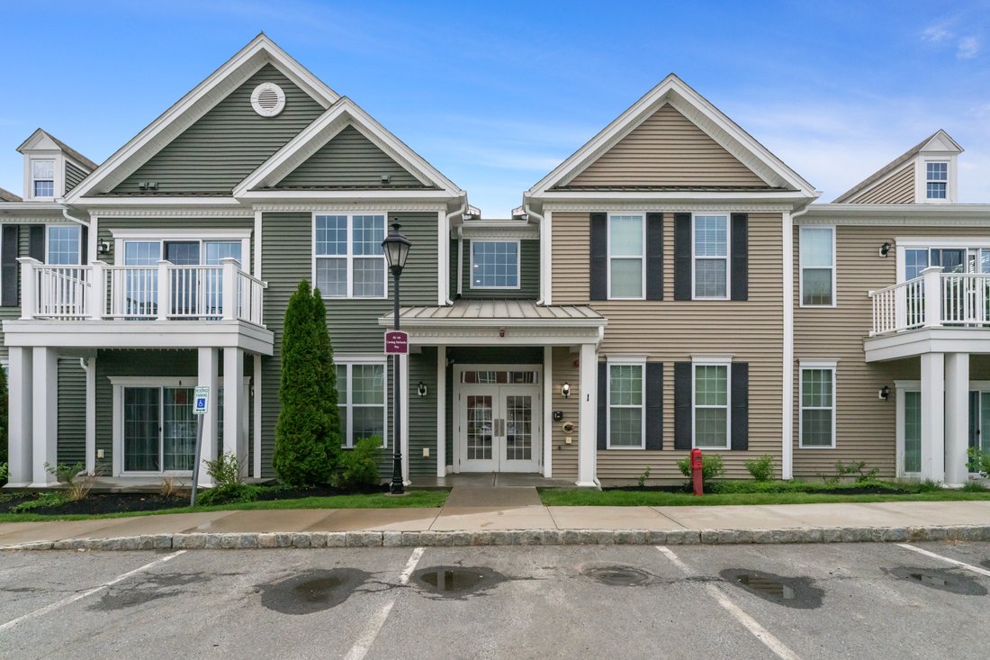 Condo in Westborough, Massachusetts, United States 1 - 18259754