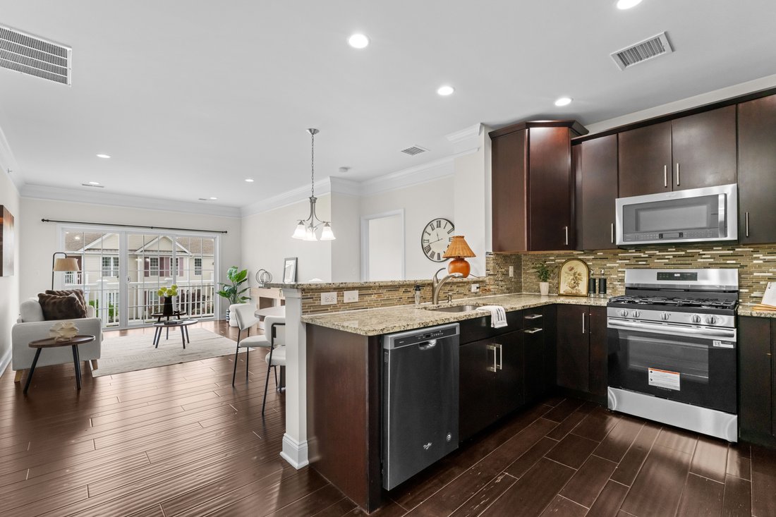 Condo in Westborough, Massachusetts, United States 4 - 18259754
