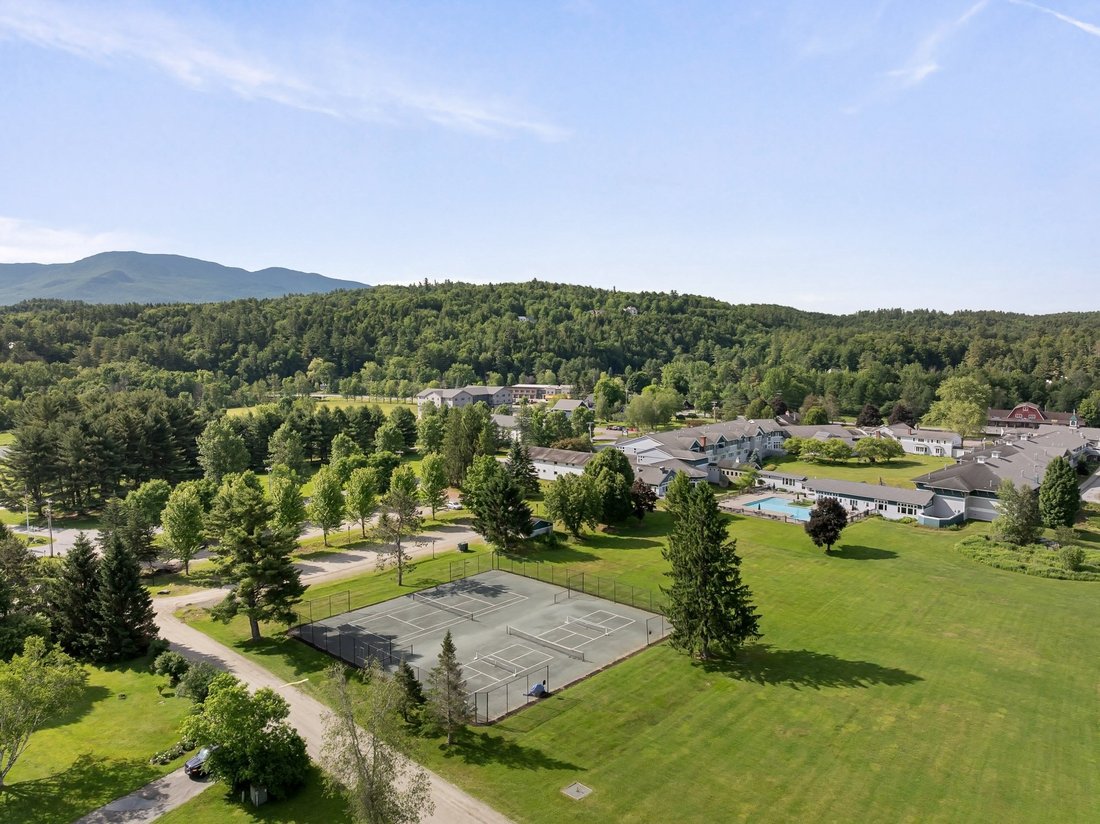 Condo in Stowe, Vermont, United States 4 - 18259748