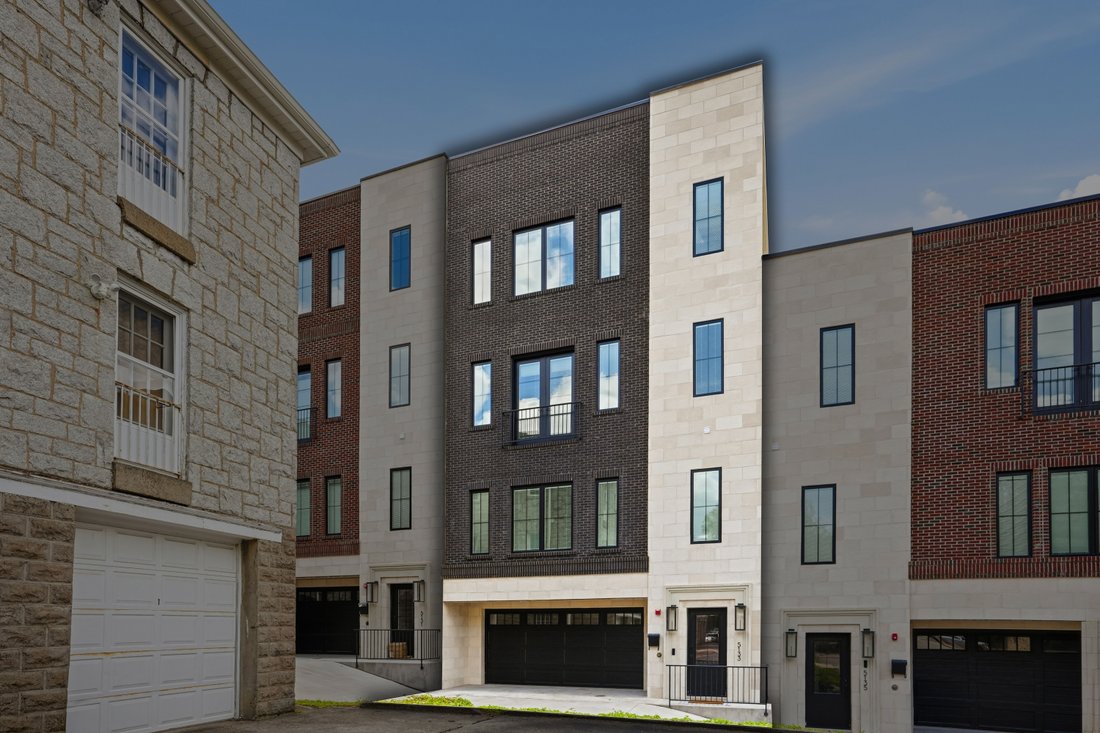 House in Pittsburgh, Pennsylvania, United States 3 - 18259749