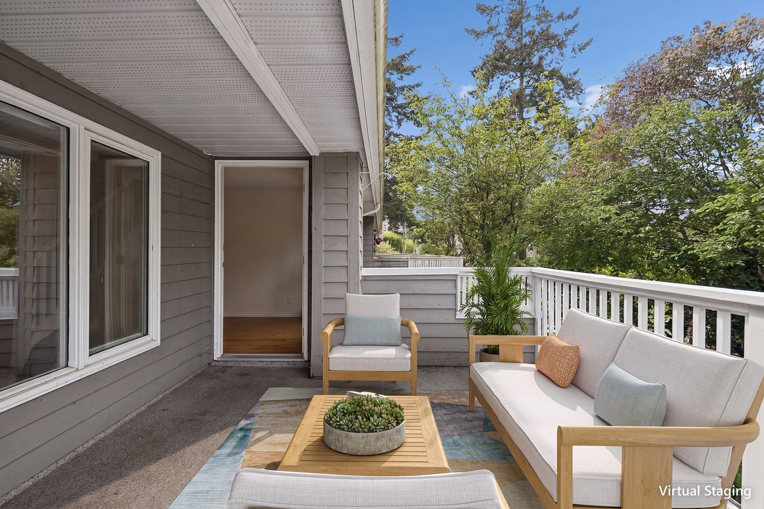 Townhouse in North Vancouver, British Columbia, Canada 3 - 18259691