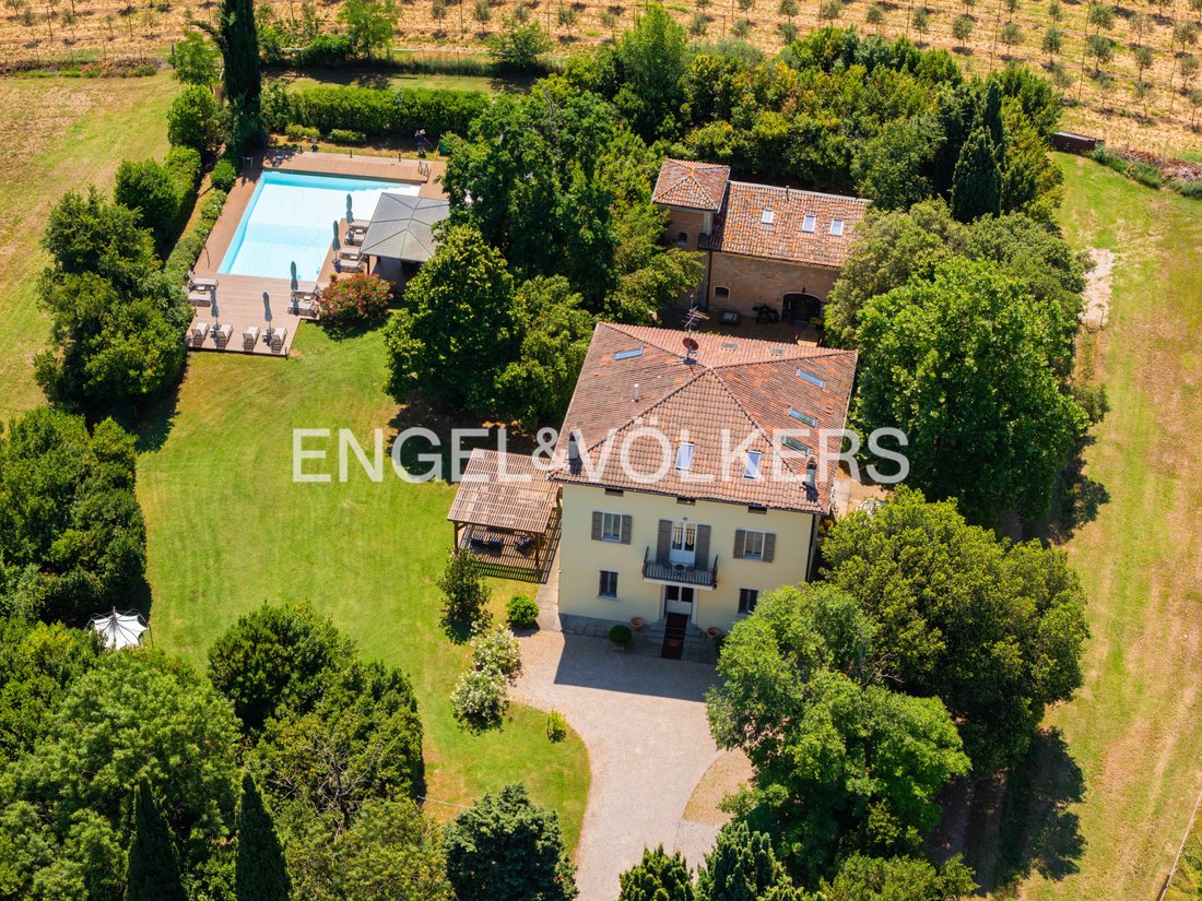 Villa in Castel San Pietro Terme, Emilia-Romagna, Italy 2 - 18259826