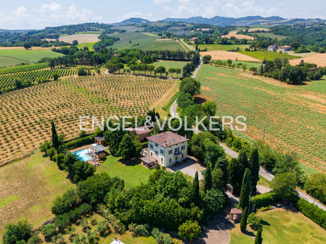 Villa in Castel San Pietro Terme, Emilia-Romagna, Italy 4 - 18259826