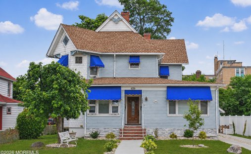 House in Hazlet, New Jersey, United States 1