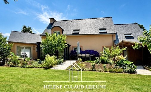 House in Zone Industrielle du Prat, Vannes, France 1