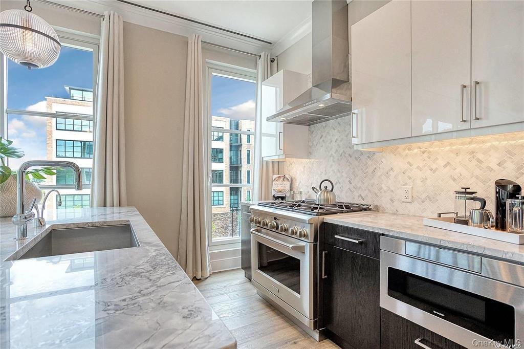 Condo in Glen Cove, New York, United States 2 - 18261649