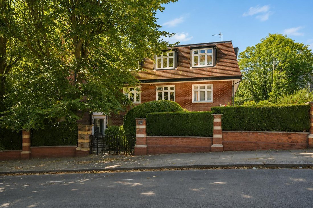 Apartment in Belsize Park, Camden, England 2 - 16917110