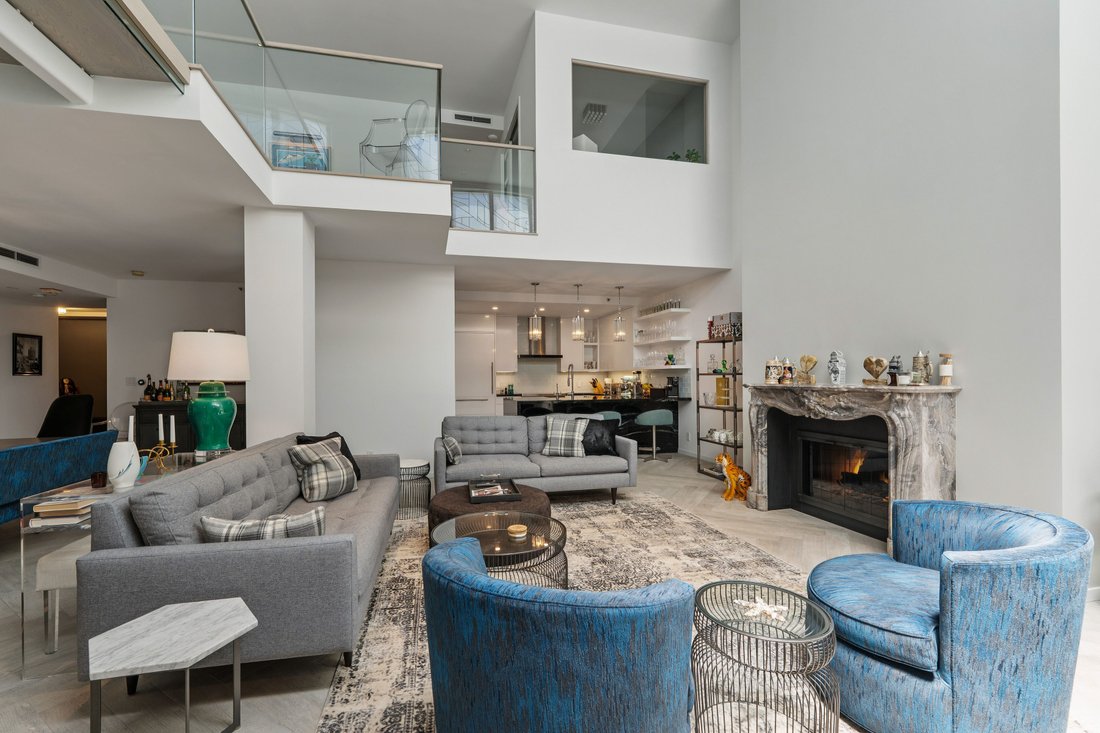 Condo in San Francisco, California, United States 2 - 18266063
