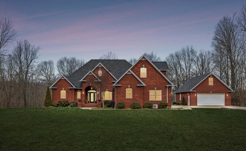 House in Lafayette, Tennessee, United States 1