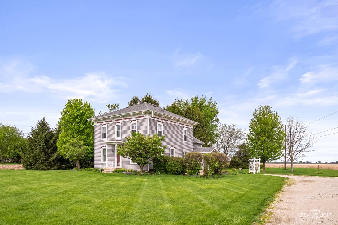 House in Sugar Grove, Illinois, United States 3 - 18264872
