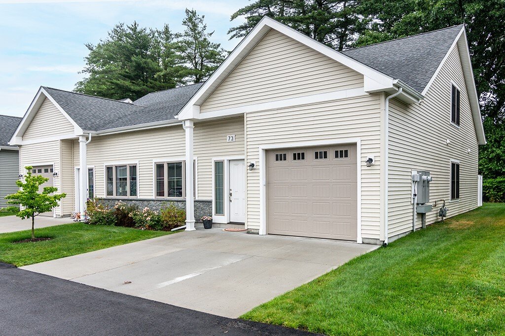 Condo in West Warwick, Rhode Island, United States 1 - 18260853