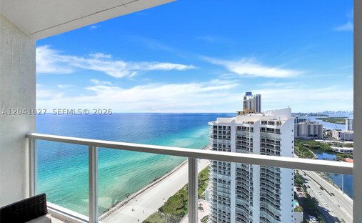 Condo in Sunny Isles Beach, Florida, United States 1