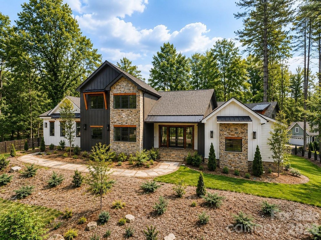 House in Brevard, North Carolina, United States 1 - 17411004