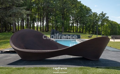 Villa in Gare-Sud, Le Mans, France 1