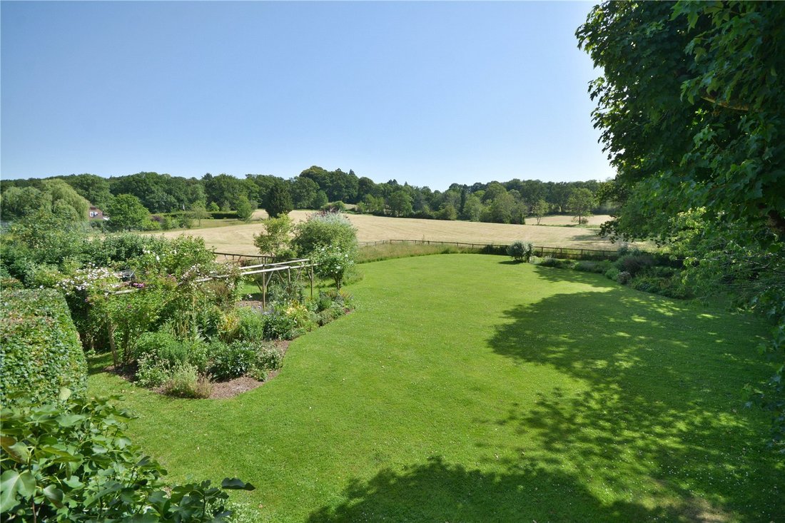 House in North Heath, Pulborough, England 2 - 17510443