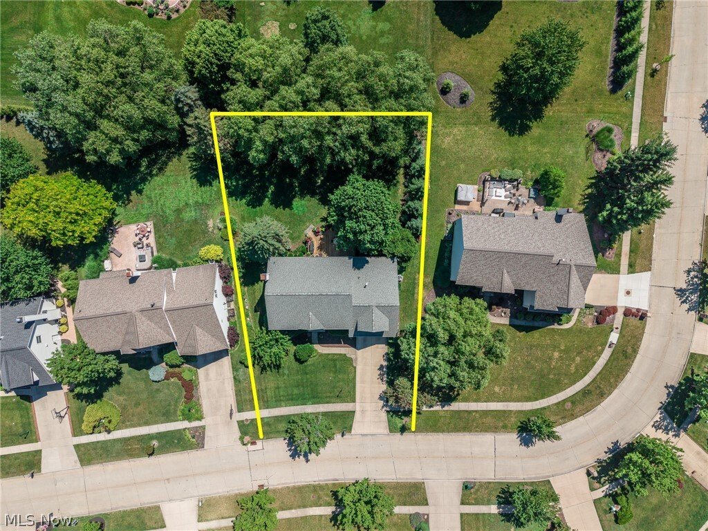 House in Strongsville, Ohio, United States 3 - 18266002