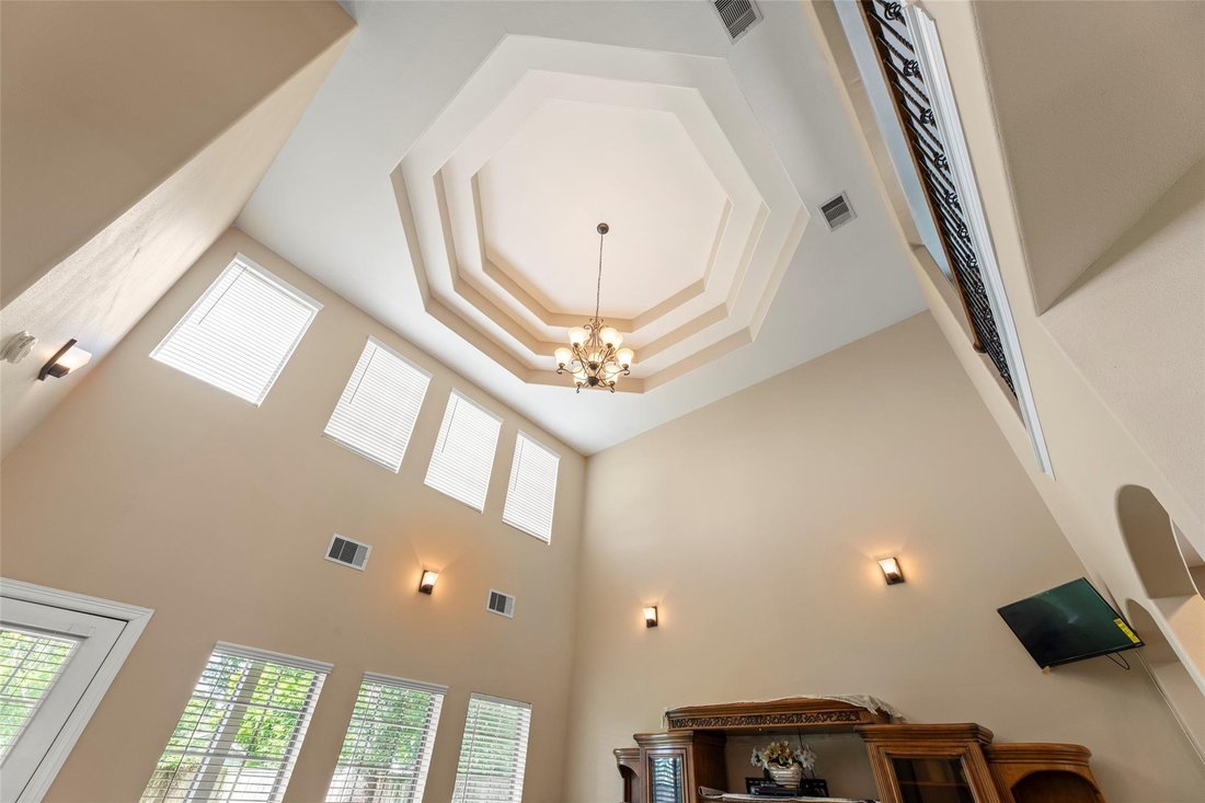 House in Houston, Texas, United States 3 - 18265944