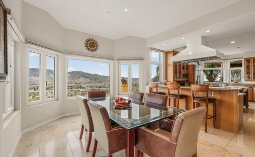 House in Santa Paula, California, United States 1