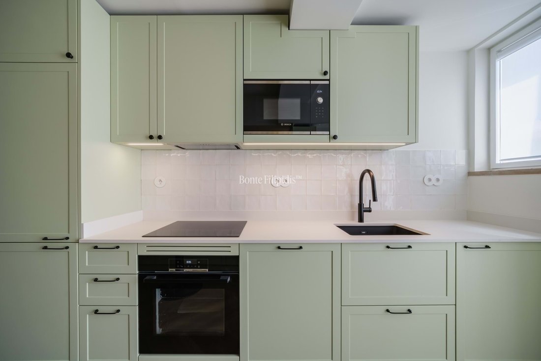Apartment in Carcavelos e Parede, Lisbon, Portugal 5 - 18262812