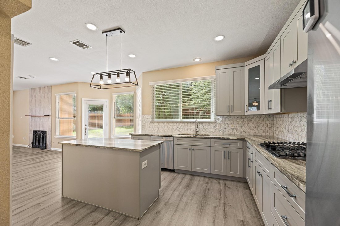 House in Cedar Park, Texas, United States 5 - 18265433