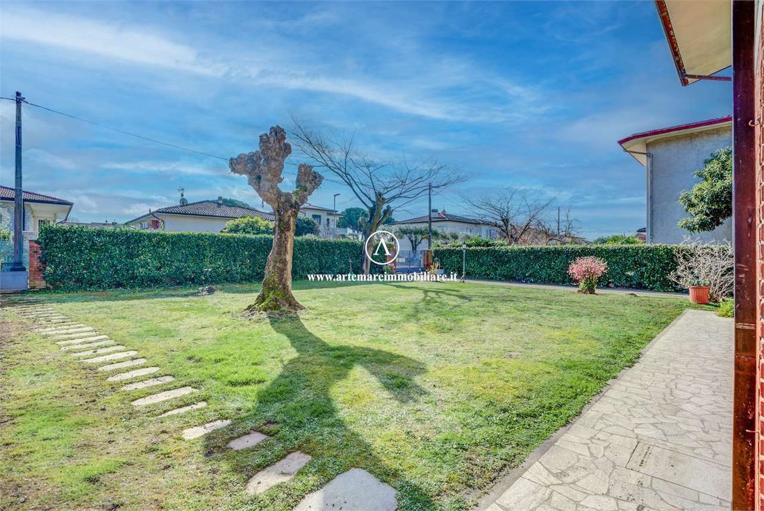 Villa in Caranna-Vaiana, Forte dei Marmi, Tuscany 2 - 18258018