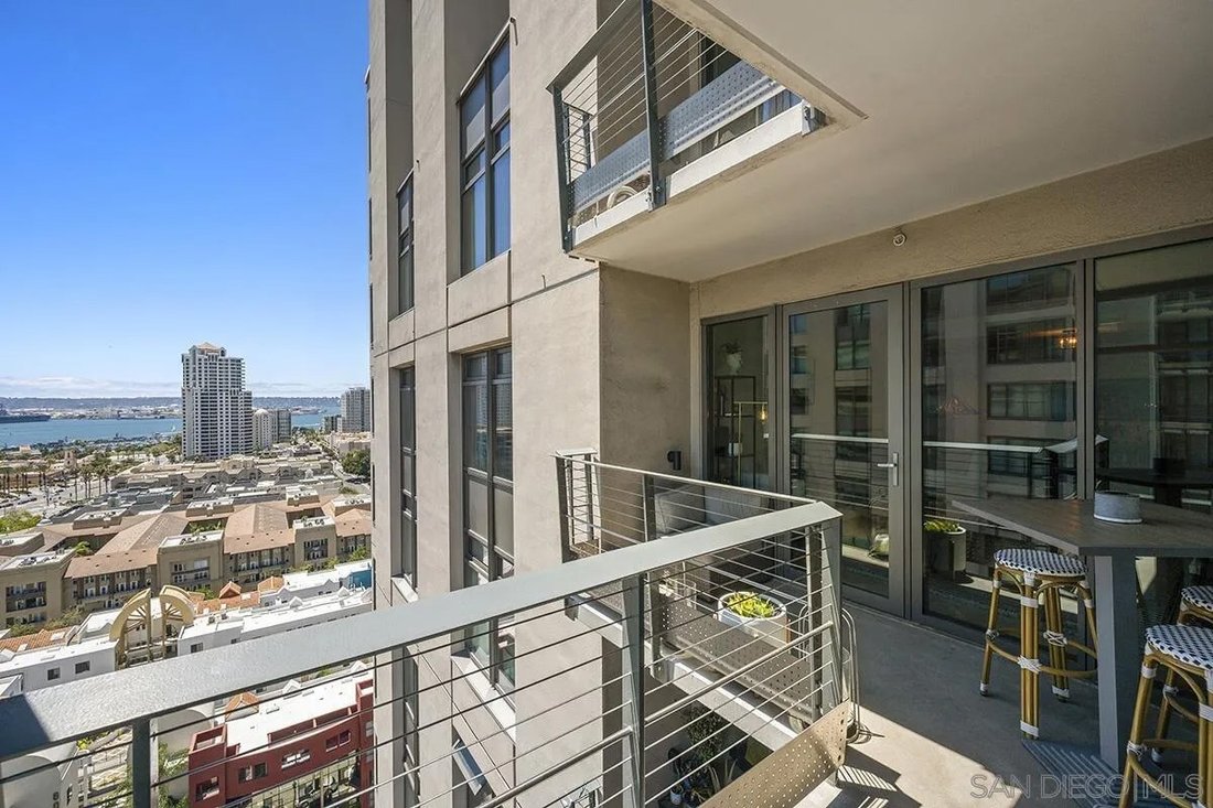 Condo in San Diego, California, United States 1 - 18264752