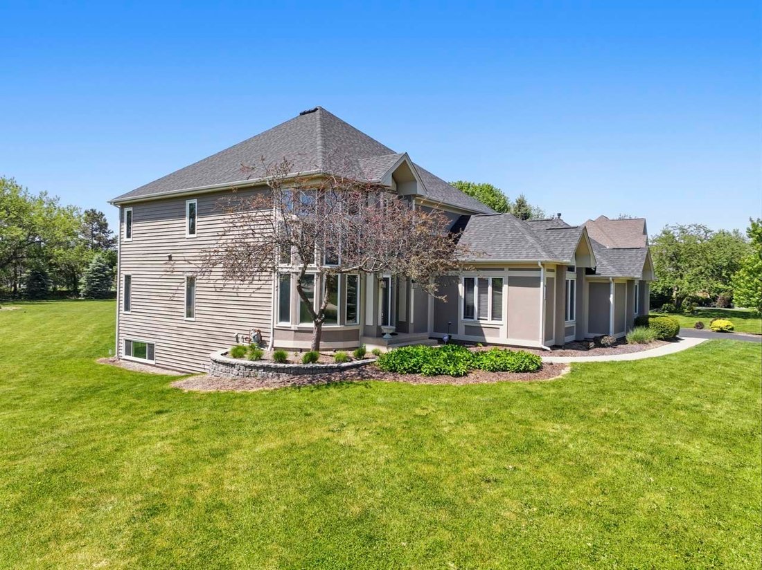 House in Campton Hills, Illinois, United States 3 - 18261385