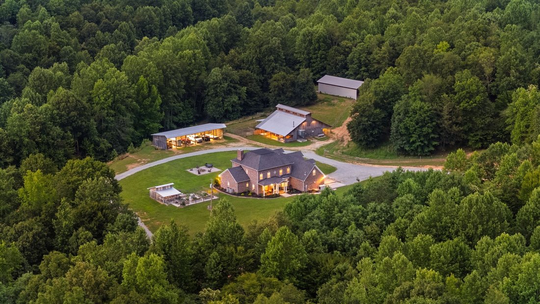 House in Hohenwald, Tennessee, United States 1 - 18264549