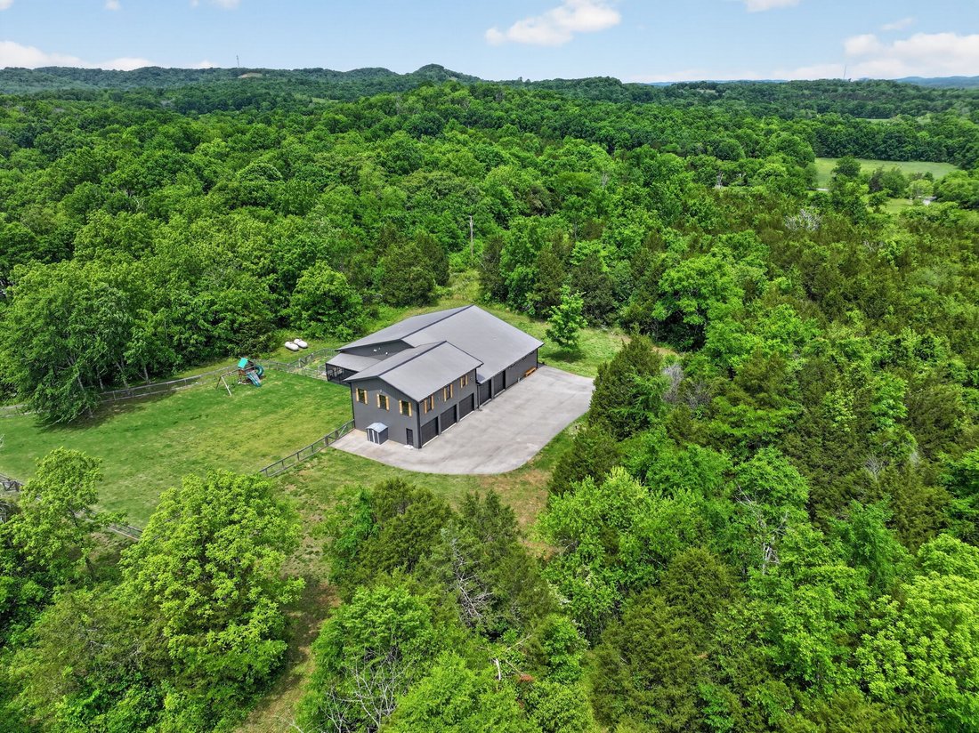 House in Eagleville, Tennessee, United States 1 - 17307268