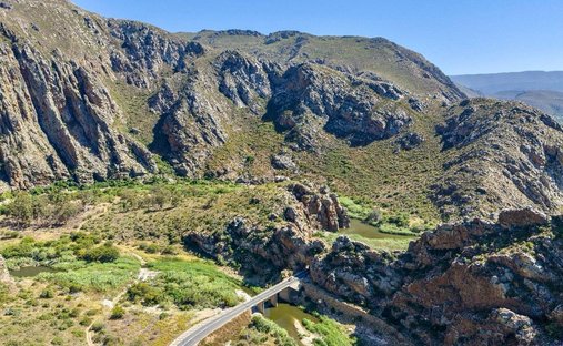 Farm Ranch in Ashton, Western Cape, South Africa 1