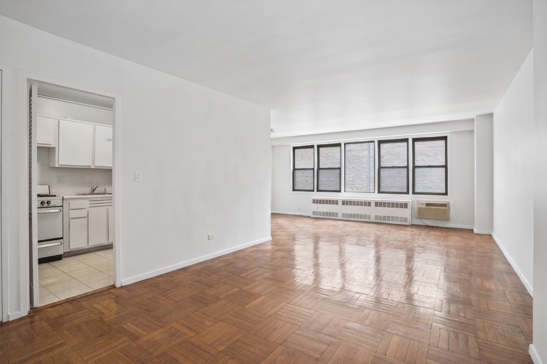 Co Op in New York, New York, United States 4 - 18261646