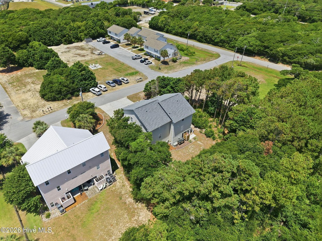 Townhouse in Emerald Isle, North Carolina, United States 3 - 17383857