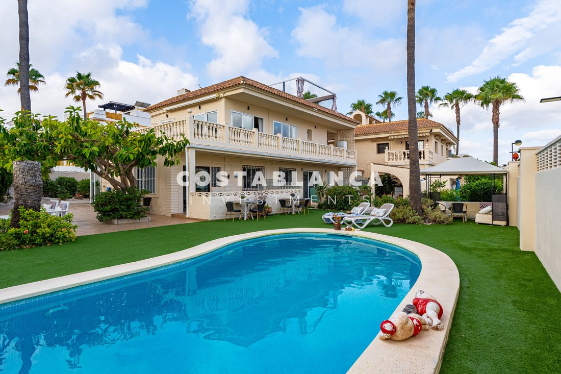 Villa in l'Albir, l'Alfas del Pi, Valencian Community 3 - 17947215