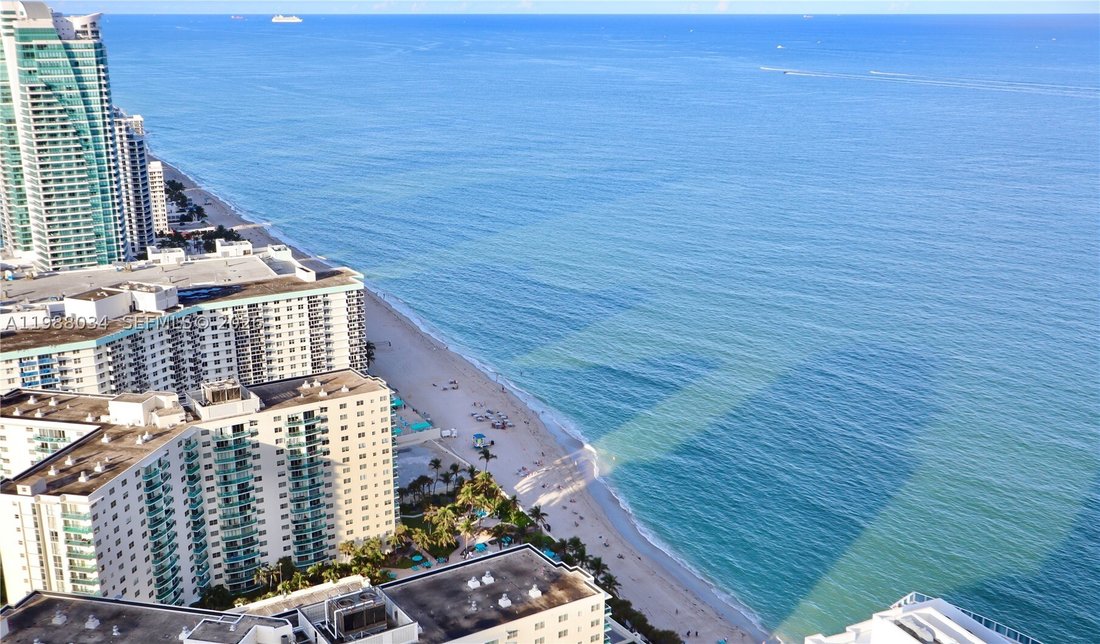 Condo in Hallandale Beach, Florida, United States 5 - 17487140