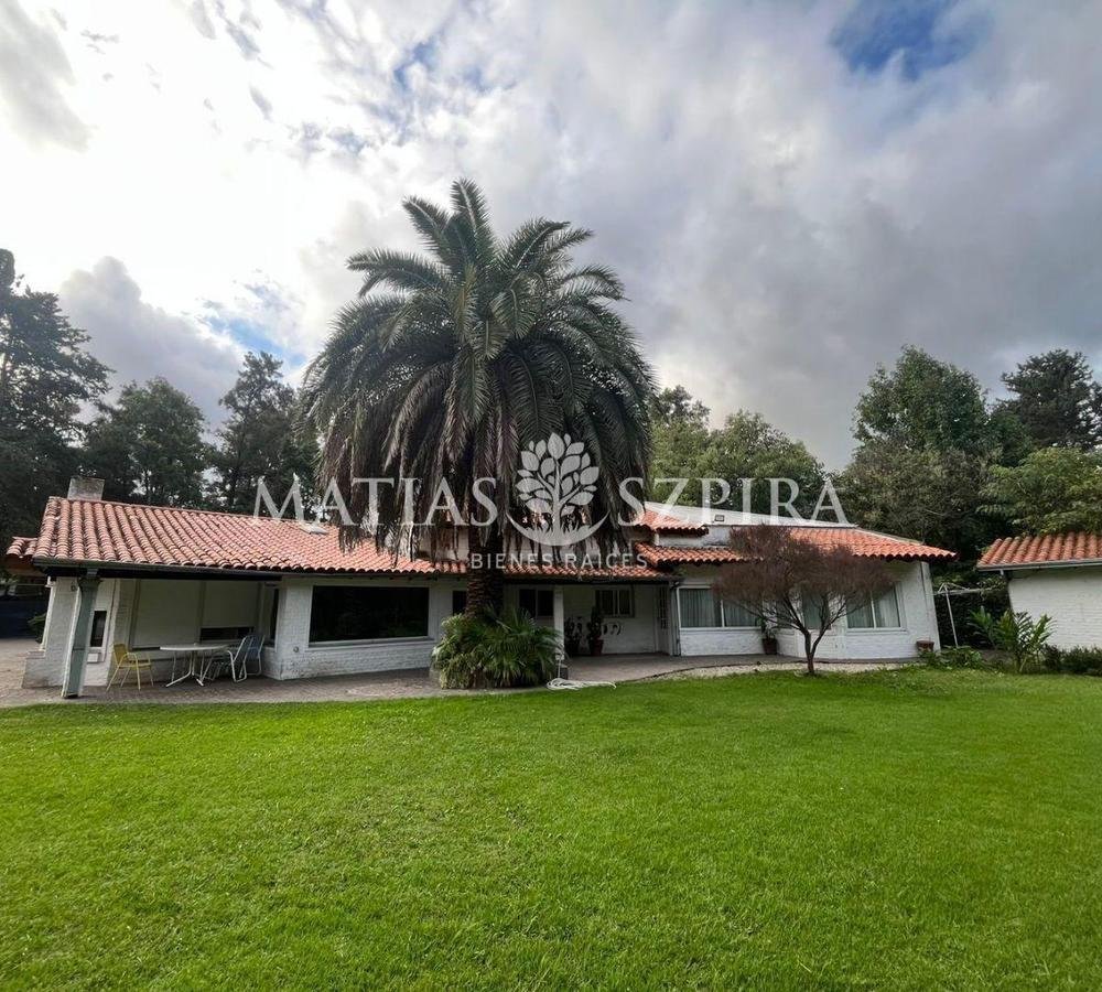 House in Villa Udaondo, Buenos Aires Province, Argentina 1 - 18264400