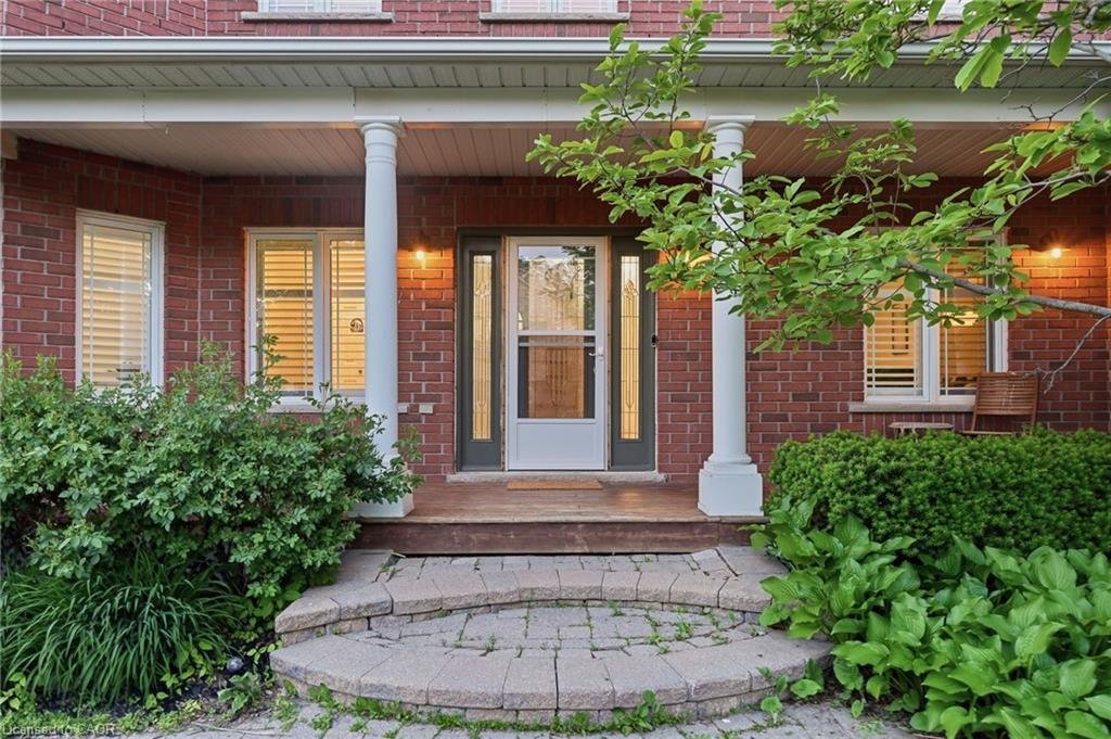 House in Hamilton, Ontario, Canada 5 - 18260966