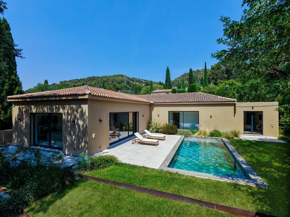 Maison à Le Tholonet, Provence-Alpes-Côte d'Azur, France 1 - 18266047