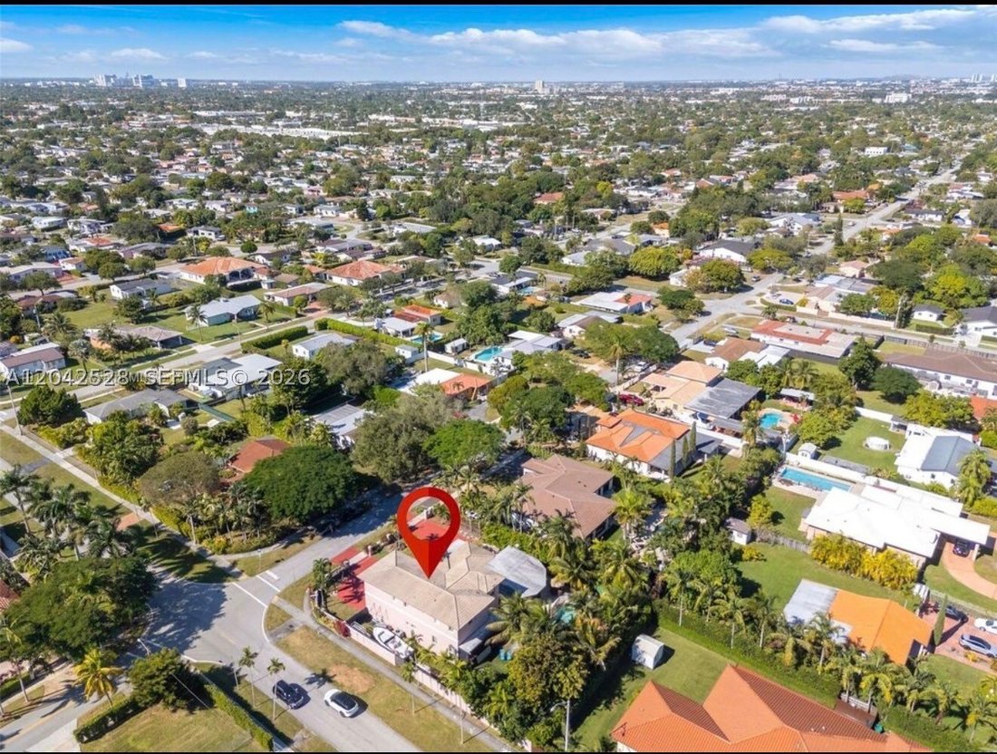 House in Miami, Florida, United States 3 - 18264385