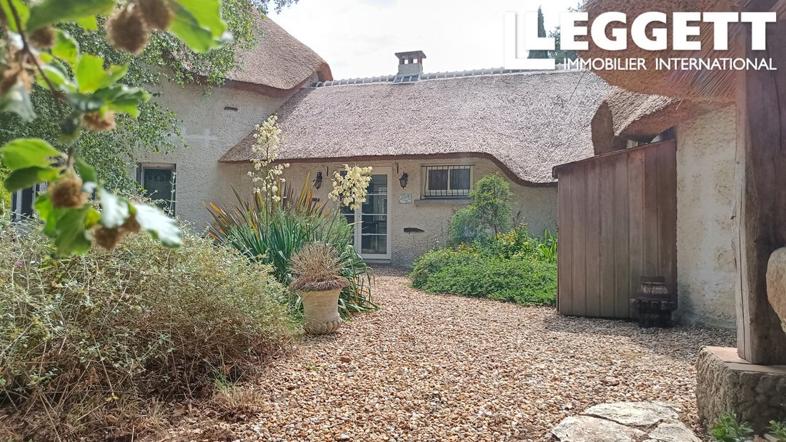 Farm Ranch in Montbazon, Centre-Val de Loire, France 1 - 18266316