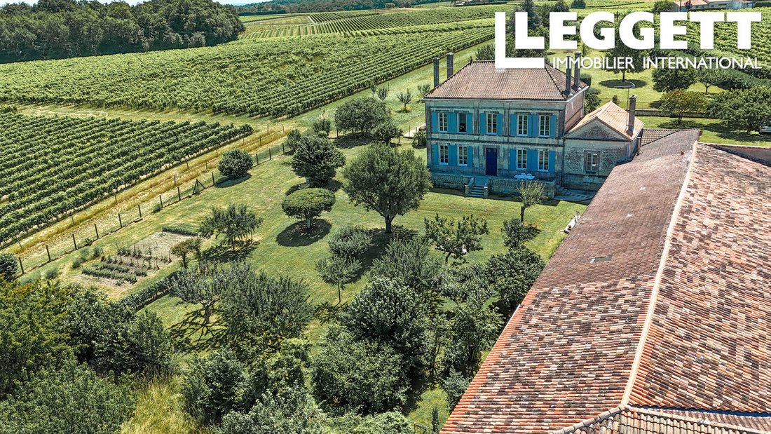 House in Louzac-Saint-Andre, Nouvelle-Aquitaine, France 2 - 18266312